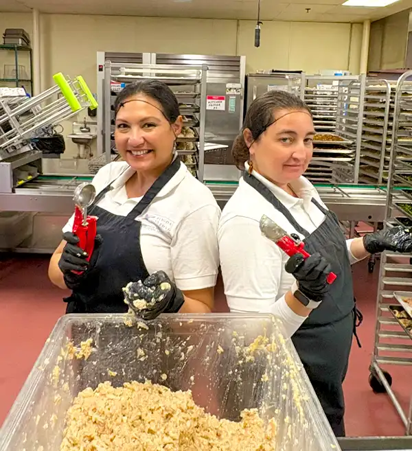Volunteering mama's Kitchen